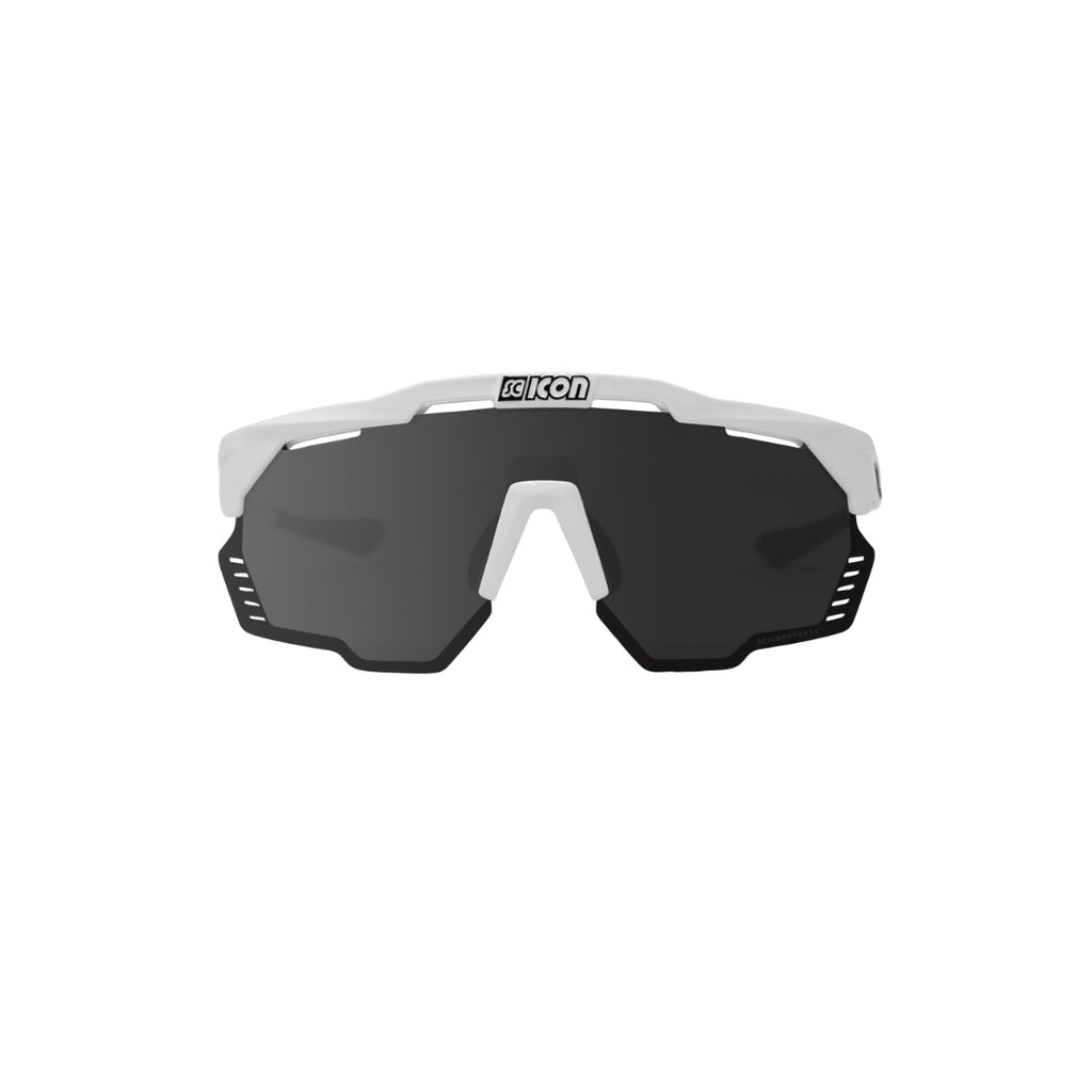 Rendimiento profesional con los lentes Scicon Aeroshade Kunken. Pídelos en SERJAF Cycling y págalo en cuotas sin intereses.
