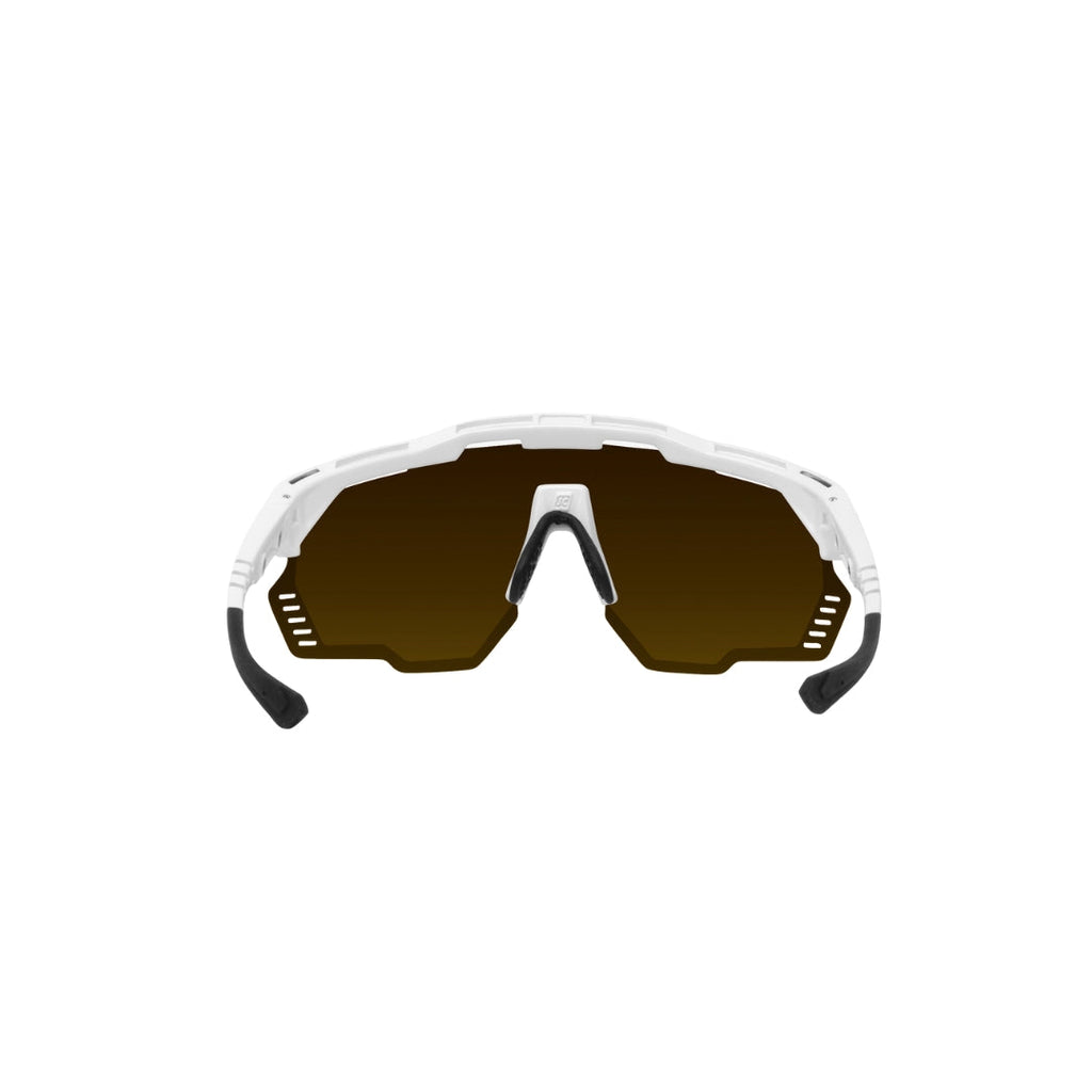 Lentes Scicon Aeroshade Kunken, diseñados para ciclistas que buscan rendimiento y protección total. Disponible en SERJAF Cycling con pago en cuotas precio contado.
