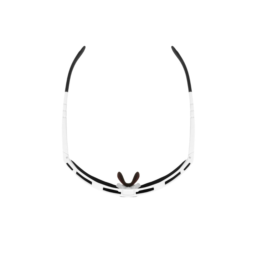 Rendimiento profesional con los lentes  de Taded Pocagar Scicon Aeroshade Kunken. Pídelos en SERJAF Cycling y págalo en cuotas sin intereses.