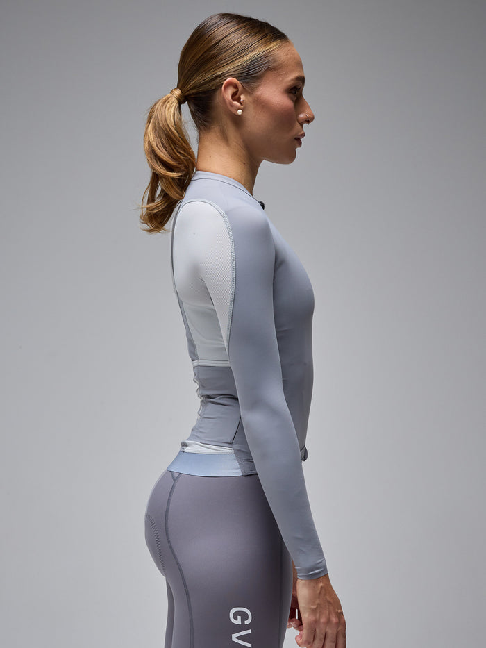 Tricota de ciclismo Givelo C.D.A LS Ice con fit aerodinámico y tecnología textil avanzada, representante oficial SERJAF Cycling en Lo Barnechea