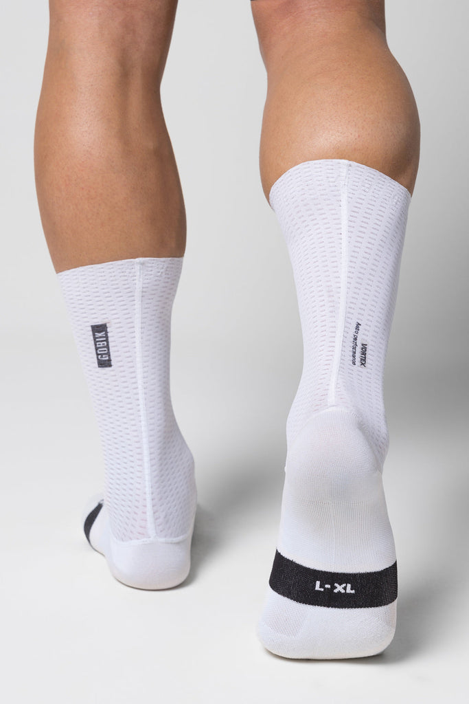 Calcetines Gobik para ciclista vortex unisex salt color blanco