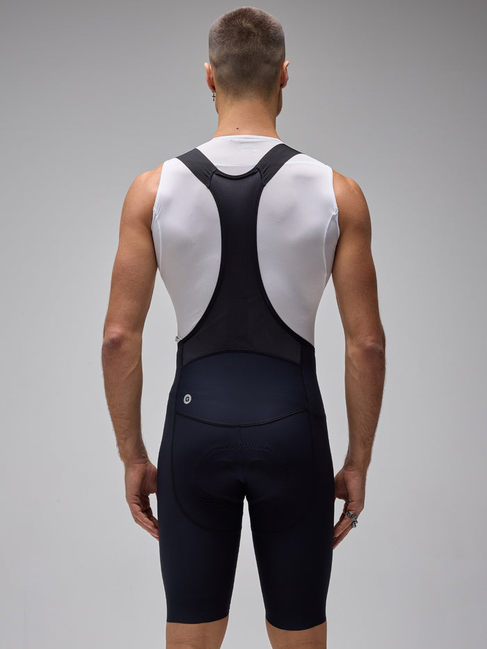 Givelo G90 Ultra Bib Shorts Black, ajuste profesional y soporte muscular avanzado disponible en SERJAF Cycling