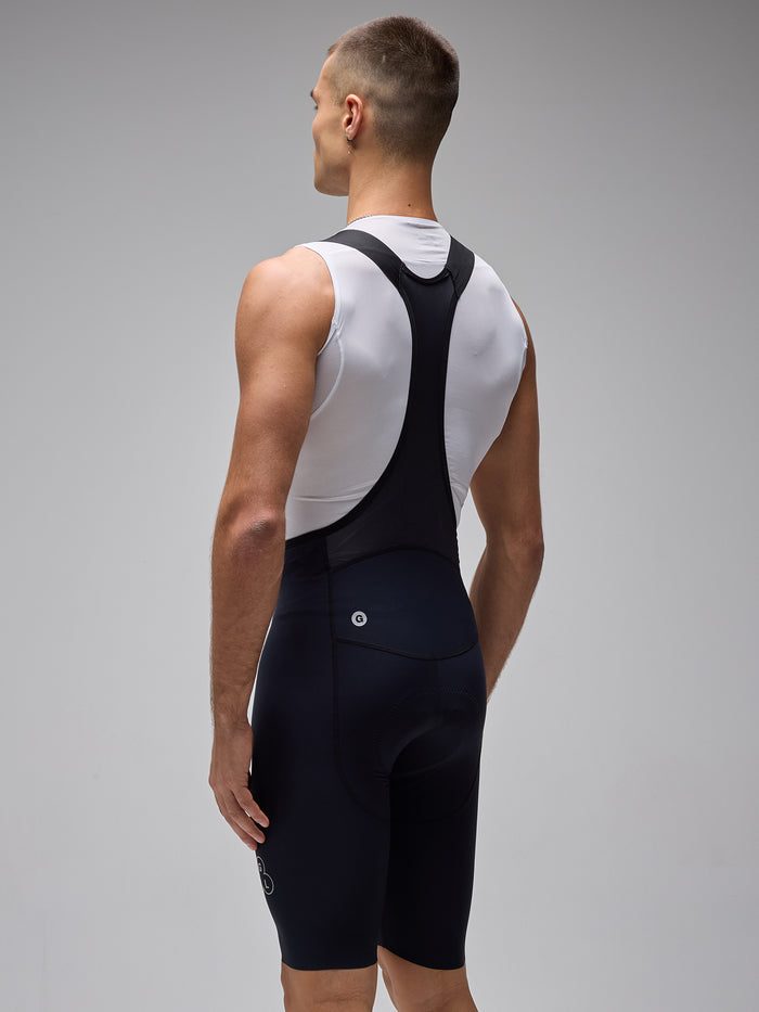 Vista trasera de la calza Givelo G90 Ultra, tirantes ligeros y ventilación optimizada, disponible en La Dehesa, Vitacura, Las Condes, Mall Sport.