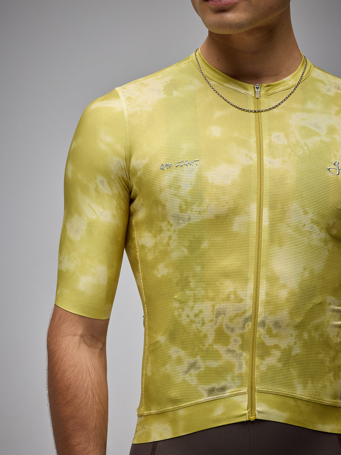 Tricota para Ciclismo marca Givelo G90 LIGHT de la serie Botanic en color amarillo y manga corta