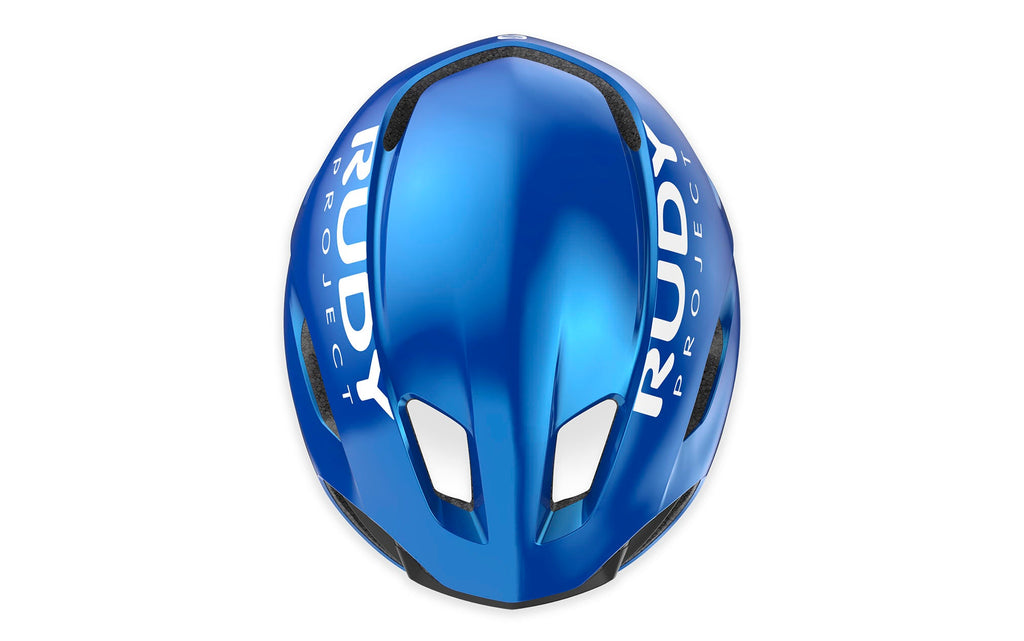 Casco diseñado para estabilidad y velocidad en carretera
