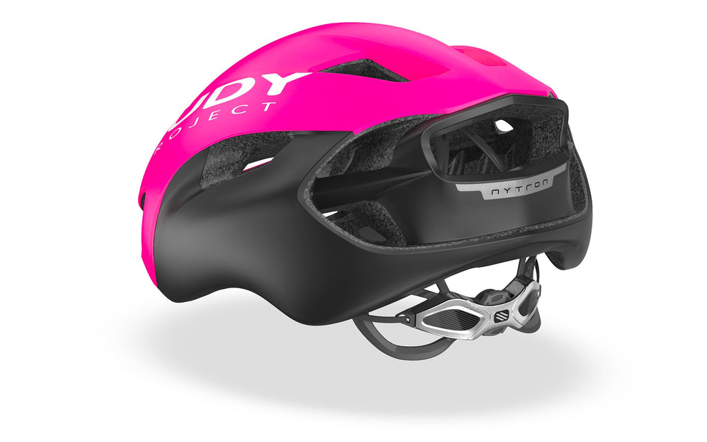 Casco con diseño innovador para mejor rendimiento en ruta