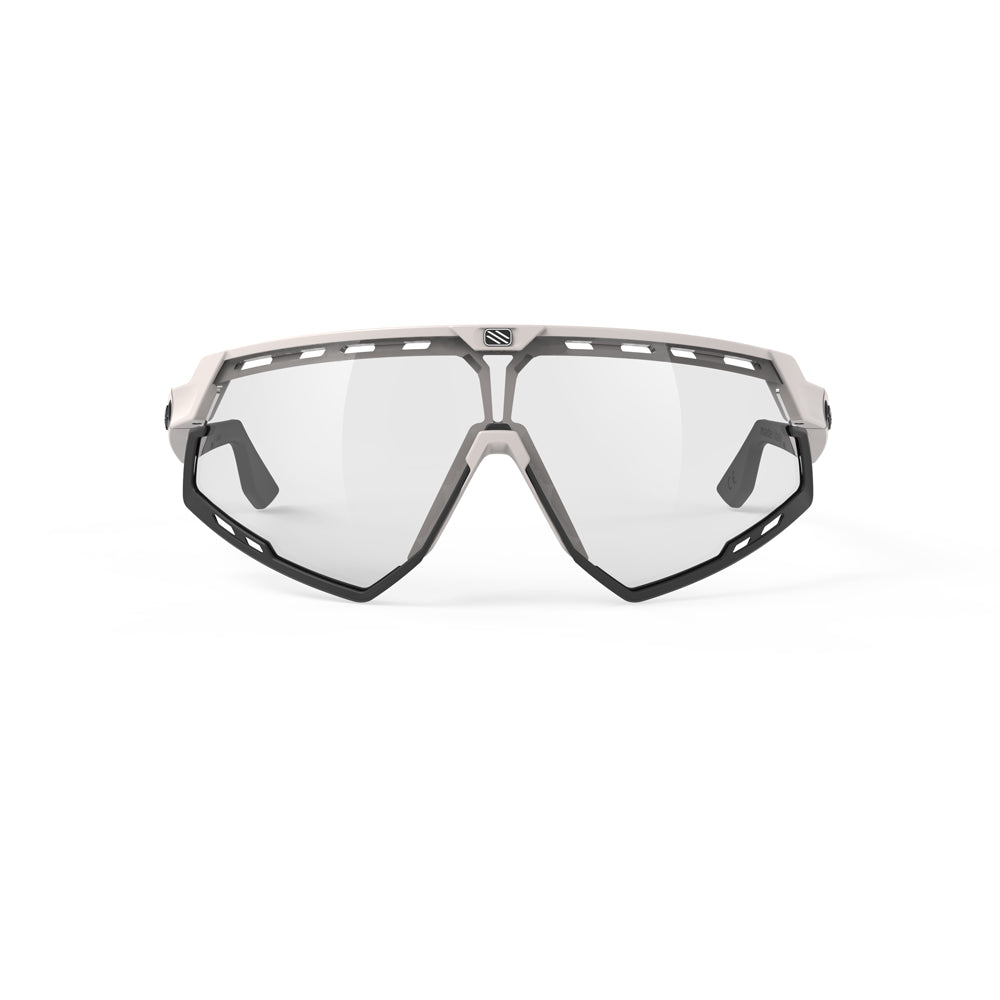 Lentes fotocromáticas Rudy Project Defender con diseño envolvente y aerodinámico
