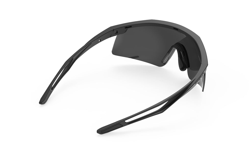 Running al amanecer con lentes Turbolence de alta tecnología
