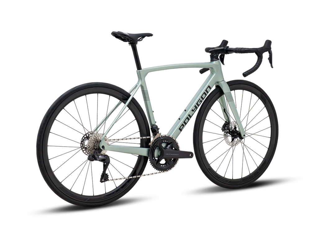 Diseño aerodinámico de la Polygon Strattos S8X para maximizar tu velocidad y llevar tu rendimiento al siguiente nivel