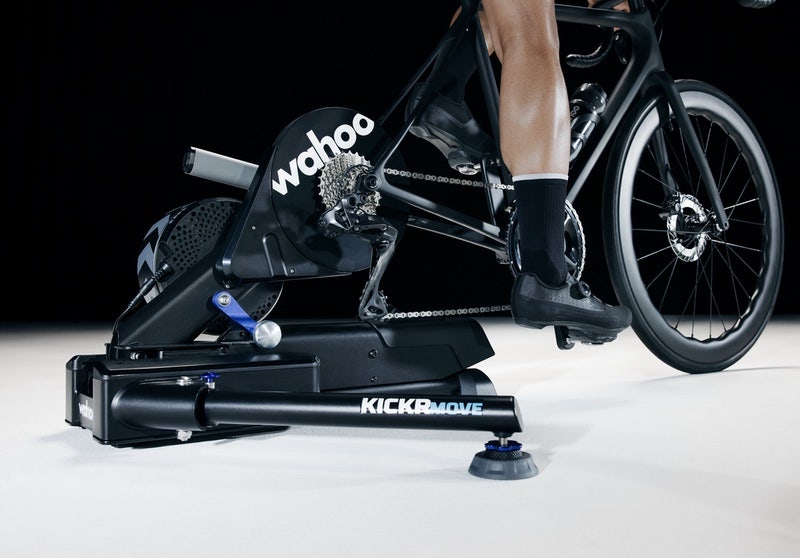 Wahoo KICKR MOVE - Compatible con Ruta y MTB
Fácil instalación con ejes QR y Thru-Axle para cualquier bicicleta, envíos a todo Chile